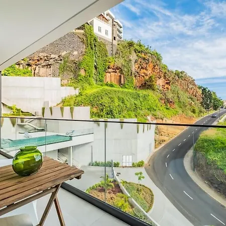 Location - With Pool