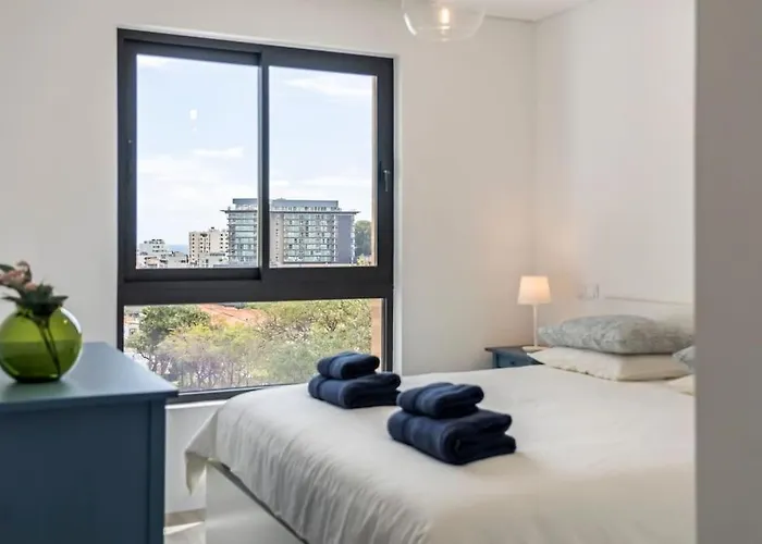 Location - With Pool