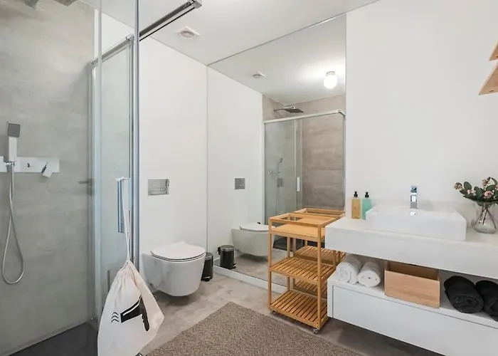 شقة Location - With Pool *